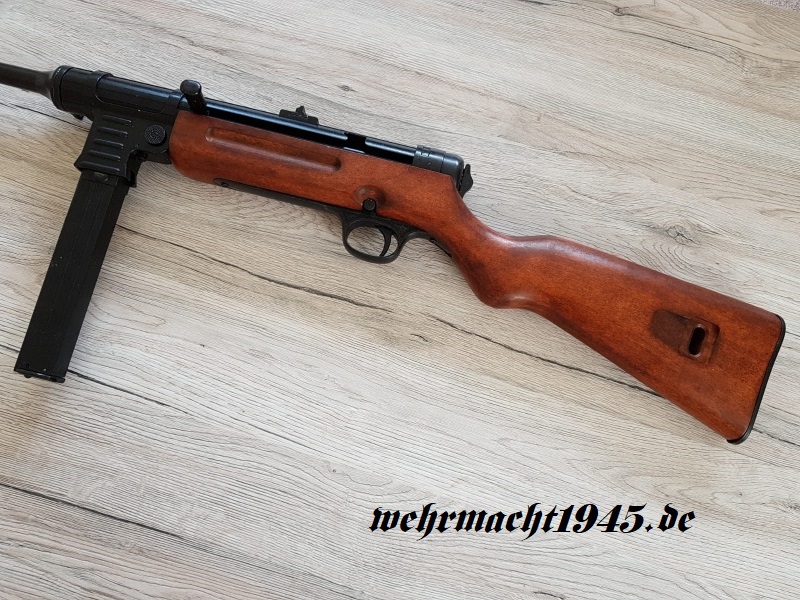 Schmeisser MP 41 mit Gurt - Dekomodellwaffe