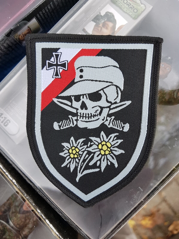 Gebirgsjäger Totenkopf Edelweiß - Aufnäher