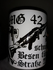 MG 42 Der schnellste Besen für die Straße 4 Tassen