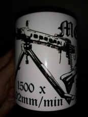MG 42 Der schnellste Besen für die Straße 4 Tassen