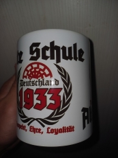 Alte Schule 1933 schwarze Sonne 4 Tassen
