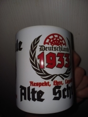 Alte Schule 1933 schwarze Sonne 4 Tassen