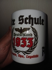 Alte Schule 1933 Reichsadler 4 Tassen