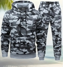 Wintertarn Kapuzenpullover und Jogginghose