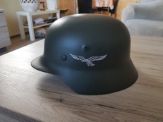 Wehrmacht HELM M35 mit Helmabzeichen Luftwaffe