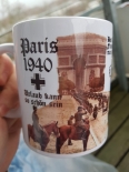 Nach Frankreich fahren wir nur auf Ketten! Paris 1940 - 4 Tassen