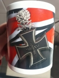 Ritterkreuz mit Eichenlaub und Schwertern - Tasse