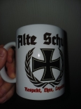 Alte Schule Eisernes Kreuz 4 Tassen